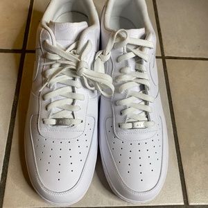 SOLD!! New Classic Nike Air Force 1